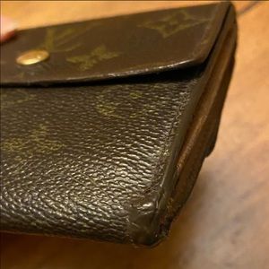 Louis Vuitton Elise Trifold Wallet Monogram Canvas